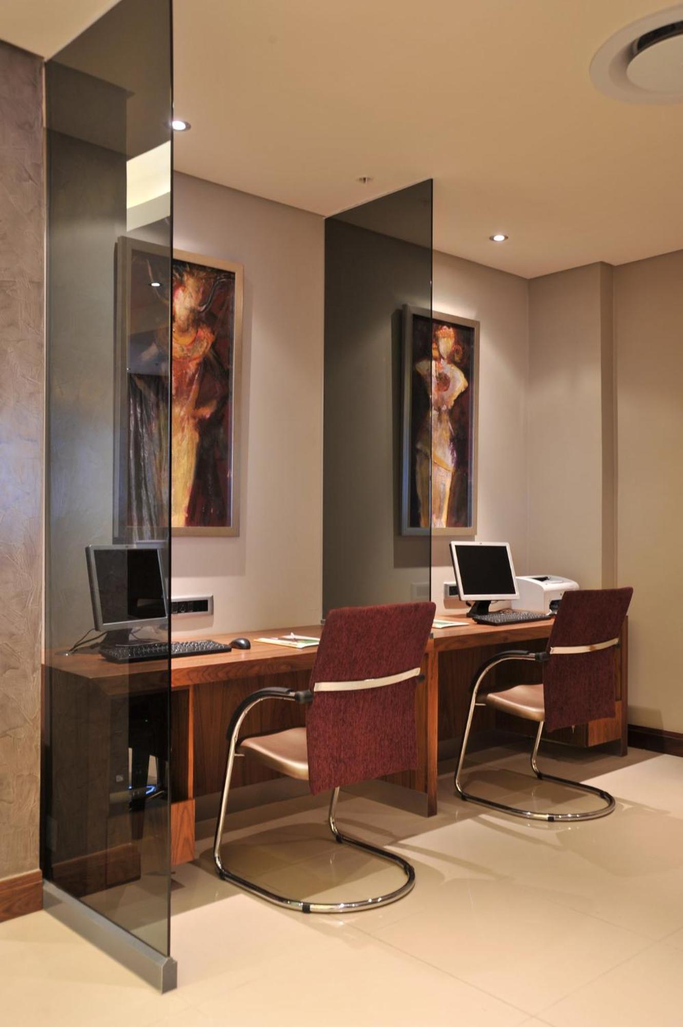 Holiday Inn Johannesburg-Rosebank, An Ihg Hotel Exterior foto